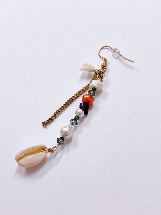 Stay Calma - Shell single earring