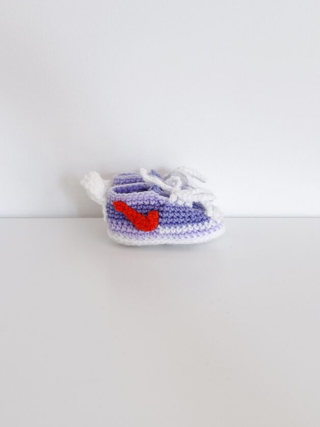 Stay Calma - Crochet Nike (Victoria)