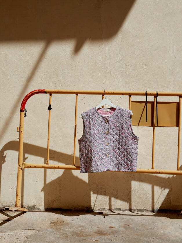 Atelier Evene - Pink flowers vest