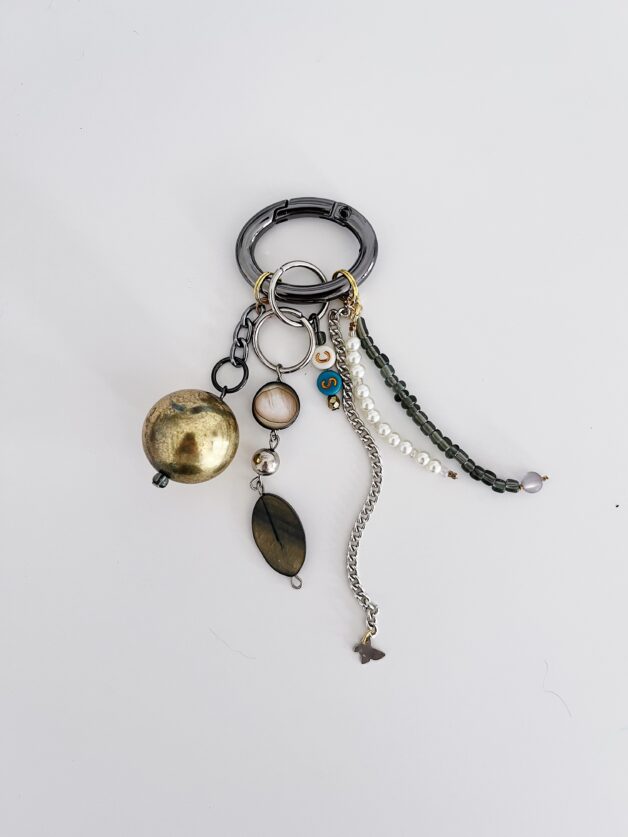 Stay Calma - space keychain