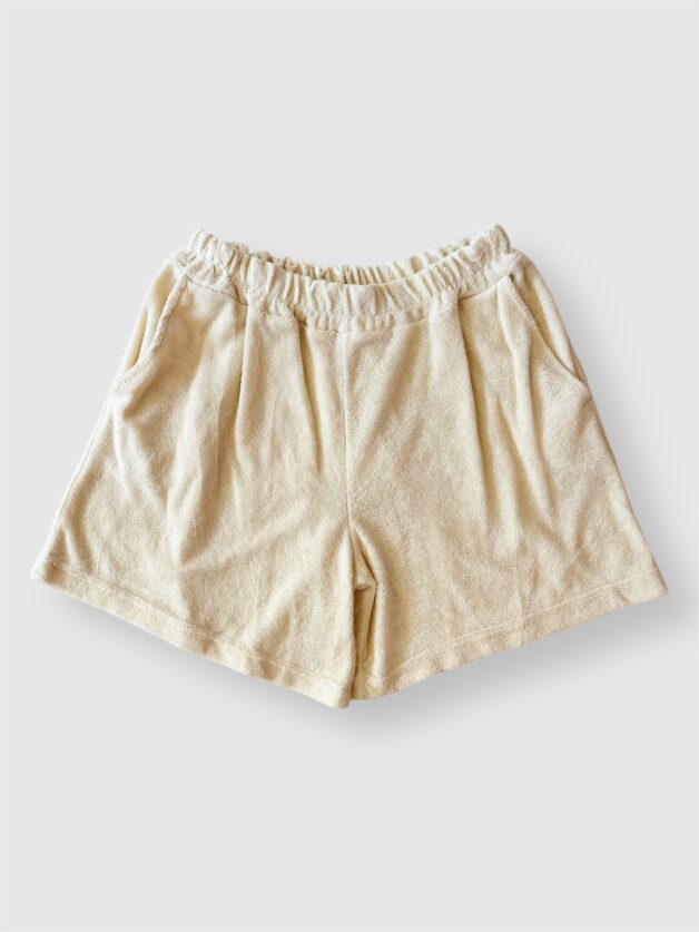 Stay Calma - Vanilla sponge short