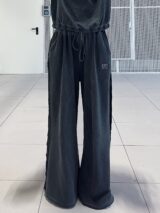 Stay Calma - Washed wide jogger pant (black)