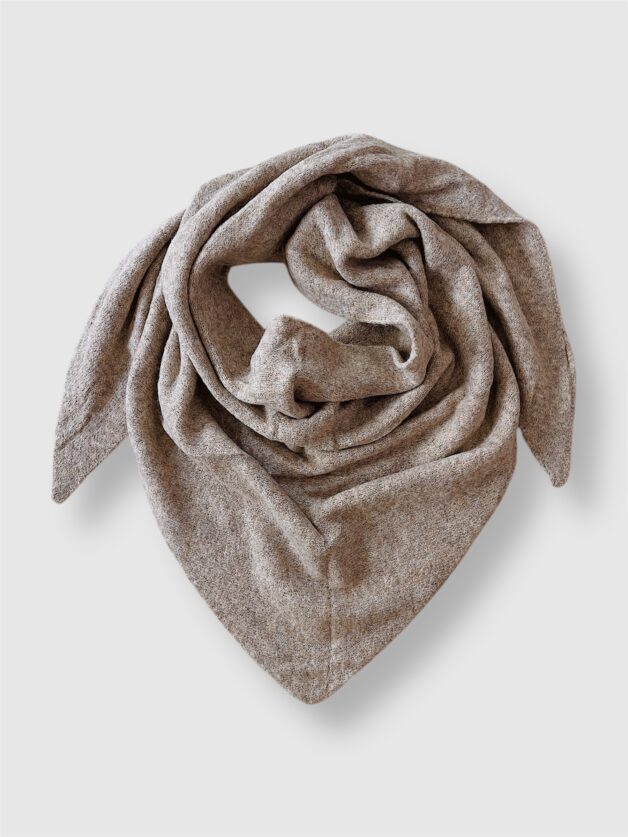 Stay Calma - Big triangle scarf (beige)