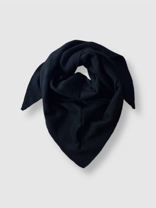 Stay Calma - Big triangle scarf (black)