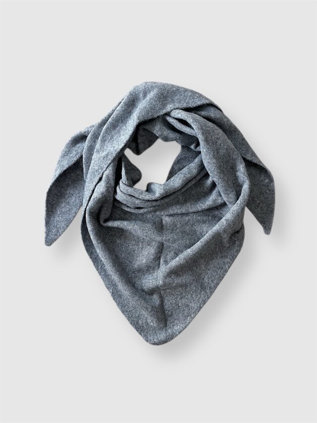 Stay Calma - Big triangle scarf (grey)